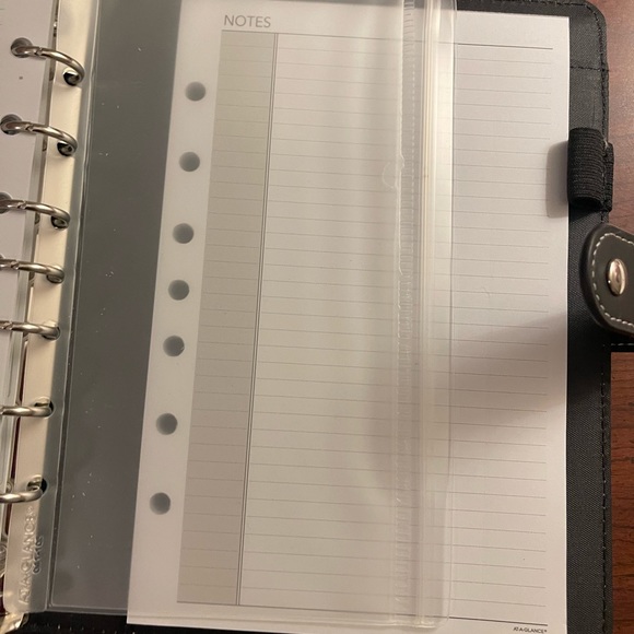 AT-A-GLANCE Undated Faux Leather Fashion Starter Set, 7 Ring, Black, Desk Size - Picture 7 of 14